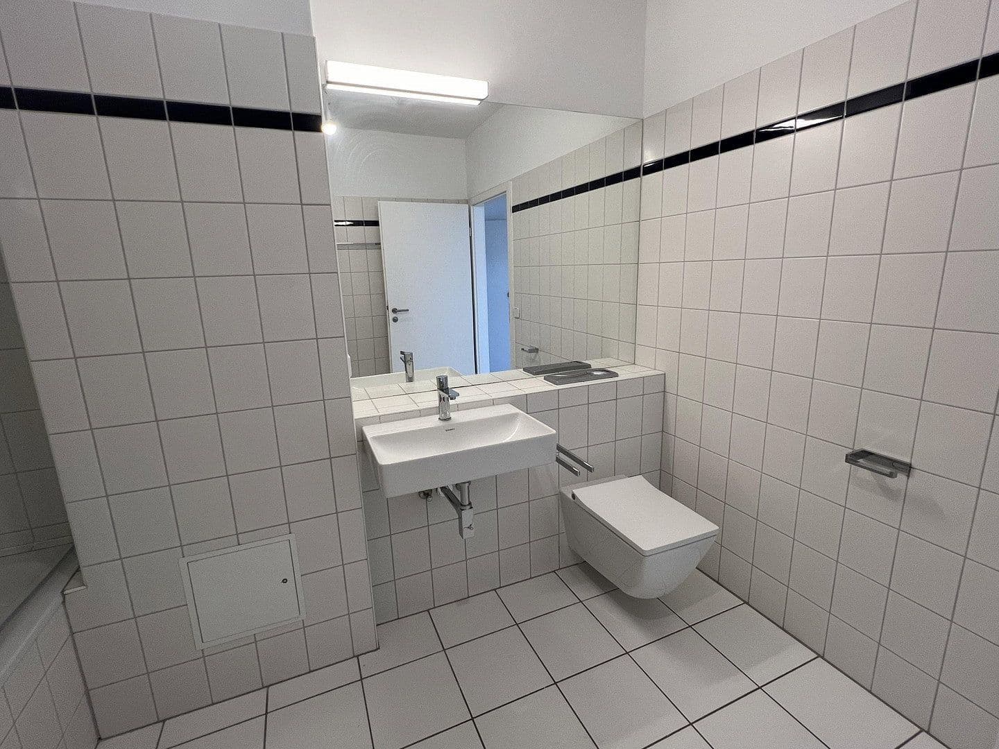Prenájom bytu 2-izbový 79 m², Wiederitzscher Straße 11, Leipzig, Sasko Prenájom bytu 2-izbový 79 m², Wiederitzscher Straße 11, Leipzig, Sasko