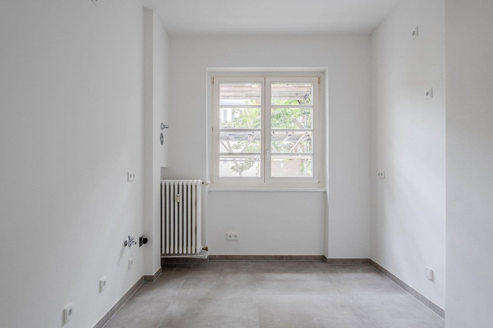 Predaj bytu 4-izbový 148 m², Düsseldorfer Str. 35, Berlin, Berlín Predaj bytu 4-izbový 148 m², Düsseldorfer Str. 35, Berlin, Berlín