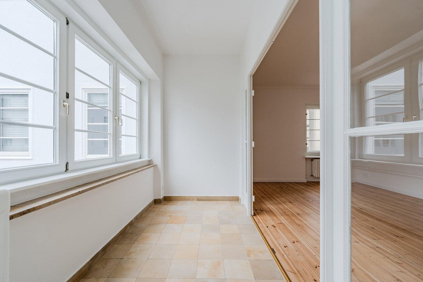 Predaj bytu 4-izbový 148 m², Düsseldorfer Str. 35, Berlin, Berlín Predaj bytu 4-izbový 148 m², Düsseldorfer Str. 35, Berlin, Berlín