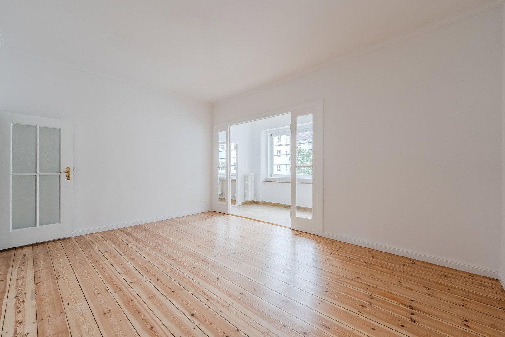 Predaj bytu 4-izbový 148 m², Düsseldorfer Str. 35, Berlin, Berlín Predaj bytu 4-izbový 148 m², Düsseldorfer Str. 35, Berlin, Berlín