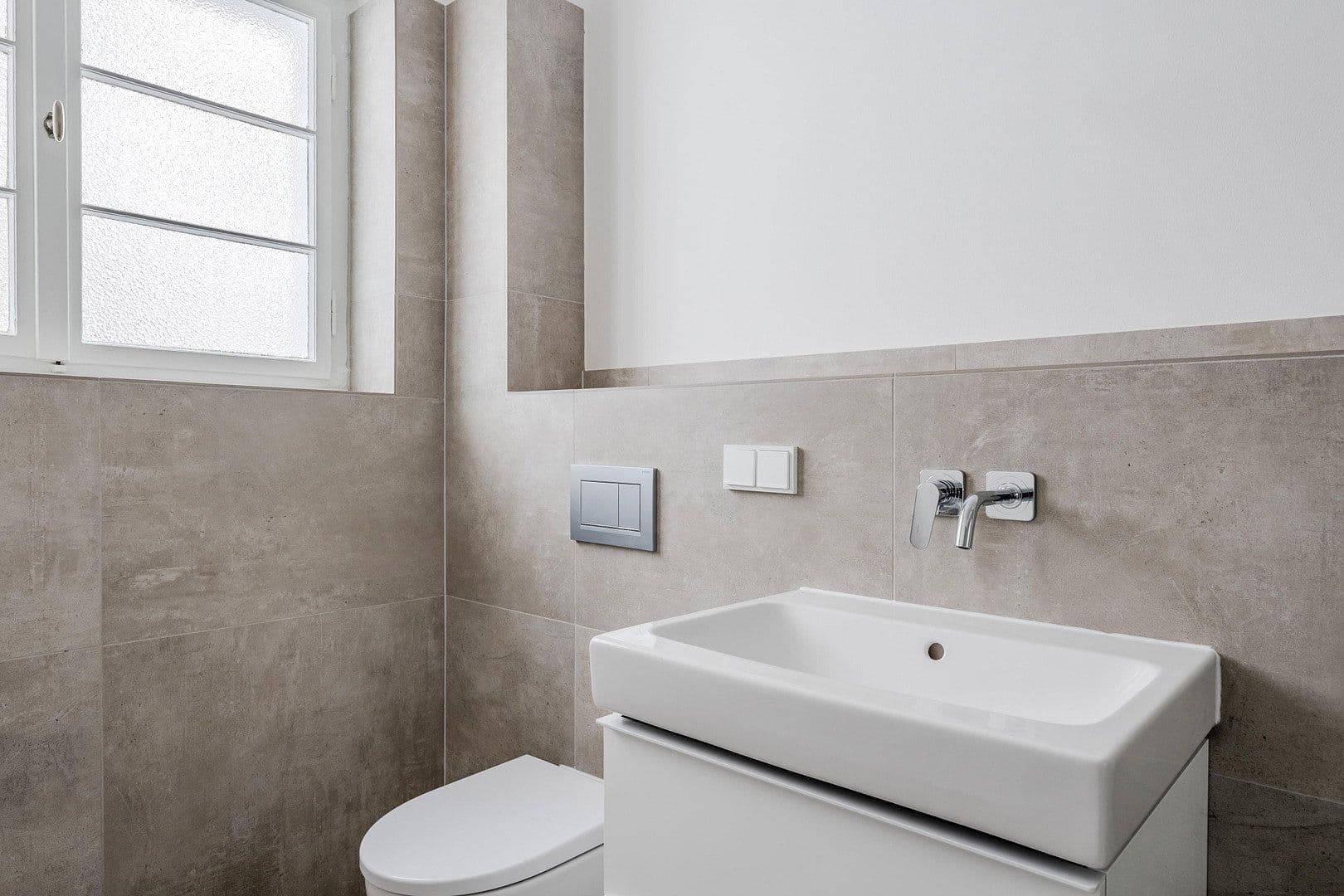 Predaj bytu 4-izbový 148 m², Düsseldorfer Str. 35, Berlin, Berlín Predaj bytu 4-izbový 148 m², Düsseldorfer Str. 35, Berlin, Berlín