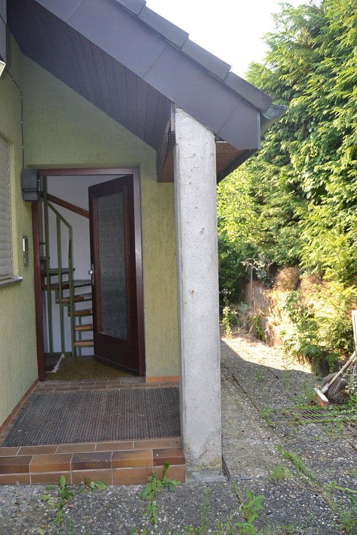 Predaj domu 260 m², pozemok 505 m², Marienstraße 43, Remshalden, Bádensko-Wurttembersko Predaj domu 260 m², pozemok 505 m², Marienstraße 43, Remshalden, Bádensko-Wurttembersko