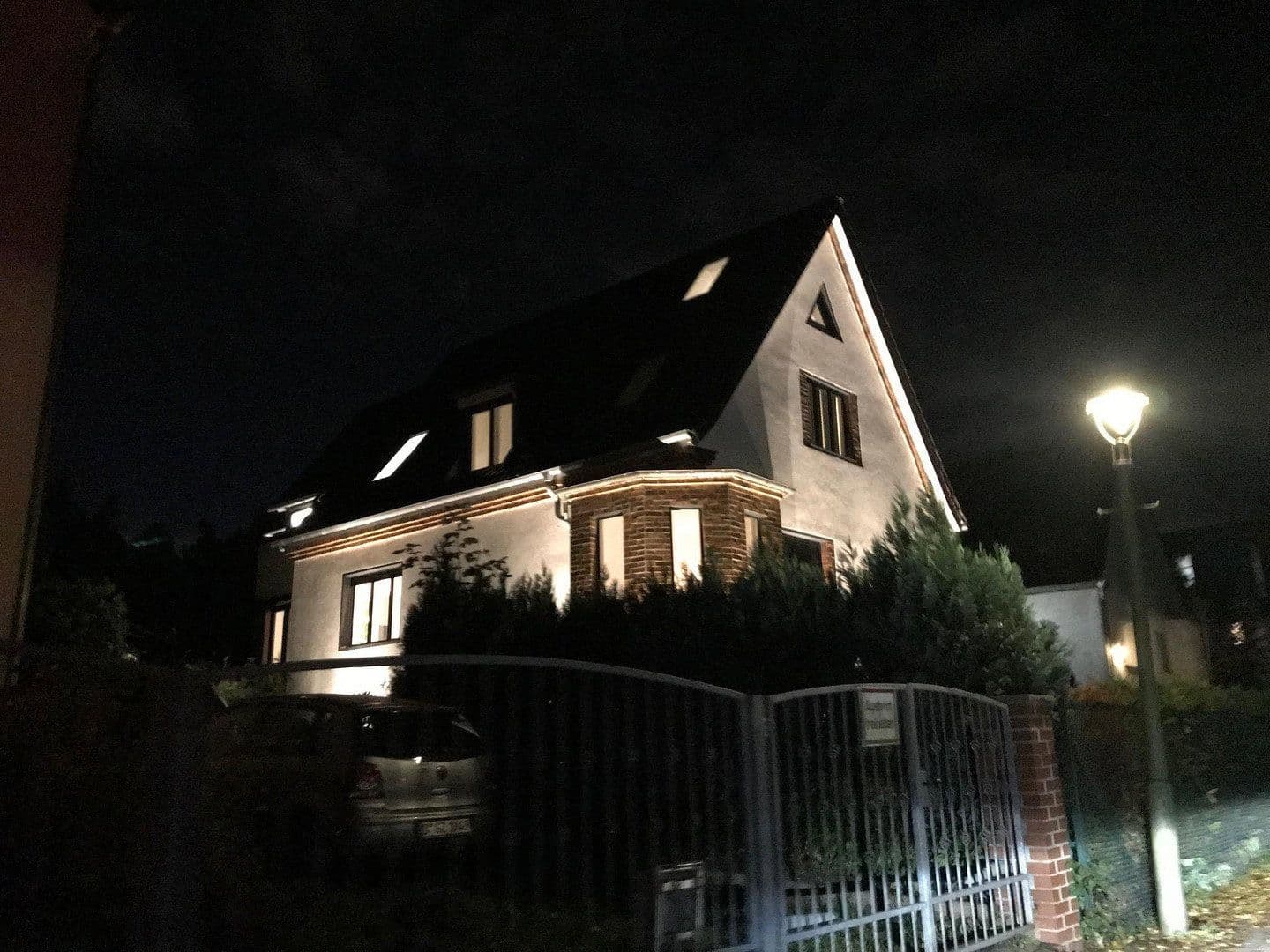 Prenájom domu 215 m², pozemok 717 m², Zehntwerderweg 96, Berlin, Berlín Prenájom domu 215 m², pozemok 717 m², Zehntwerderweg 96, Berlin, Berlín