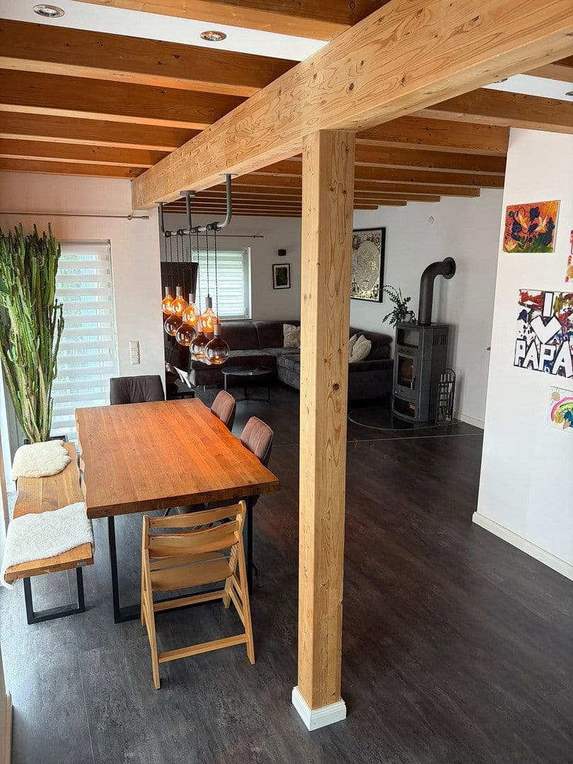 Predaj domu 195 m², pozemok 641 m², Erlangen, Bavorsko Predaj domu 195 m², pozemok 641 m², Erlangen, Bavorsko
