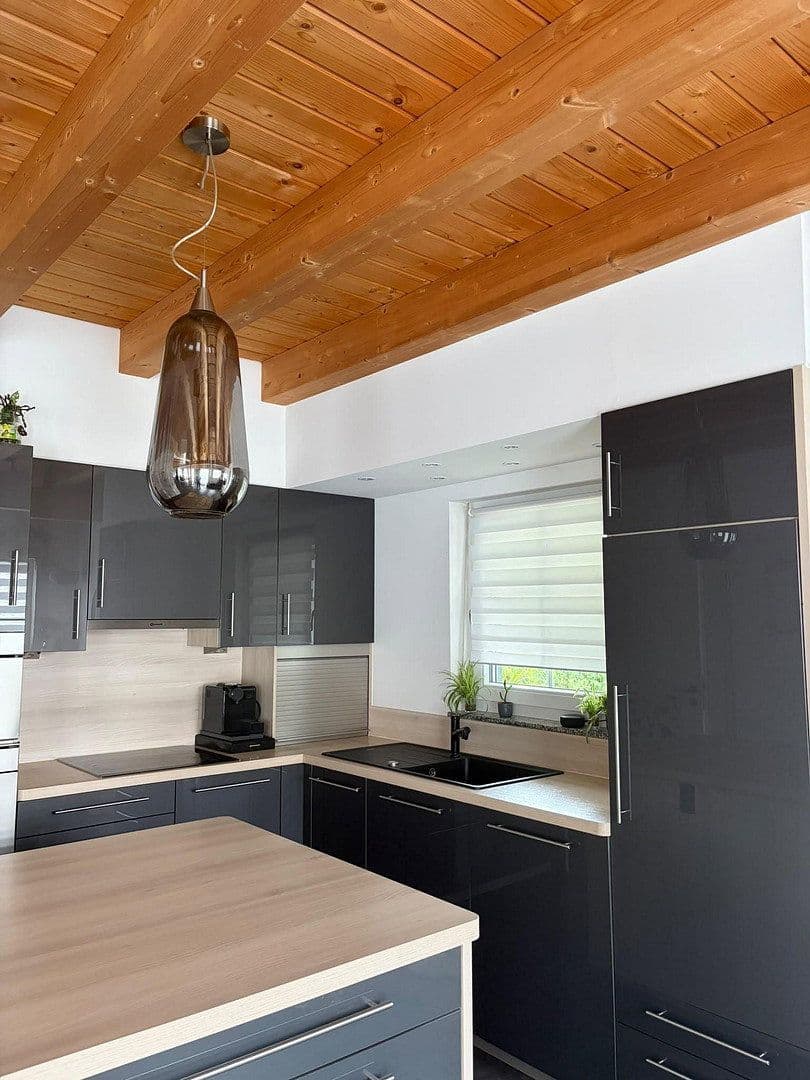Predaj domu 195 m², pozemok 641 m², Erlangen, Bavorsko Predaj domu 195 m², pozemok 641 m², Erlangen, Bavorsko