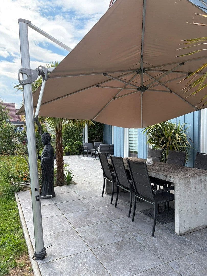 Predaj domu 195 m², pozemok 641 m², Erlangen, Bavorsko Predaj domu 195 m², pozemok 641 m², Erlangen, Bavorsko