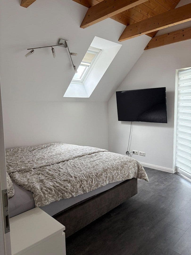 Predaj domu 195 m², pozemok 641 m², Erlangen, Bavorsko Predaj domu 195 m², pozemok 641 m², Erlangen, Bavorsko