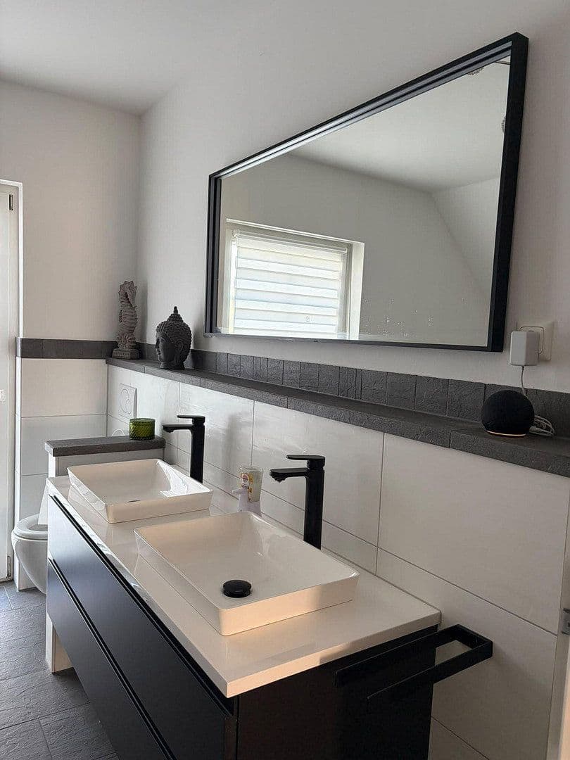 Predaj domu 195 m², pozemok 641 m², Erlangen, Bavorsko Predaj domu 195 m², pozemok 641 m², Erlangen, Bavorsko