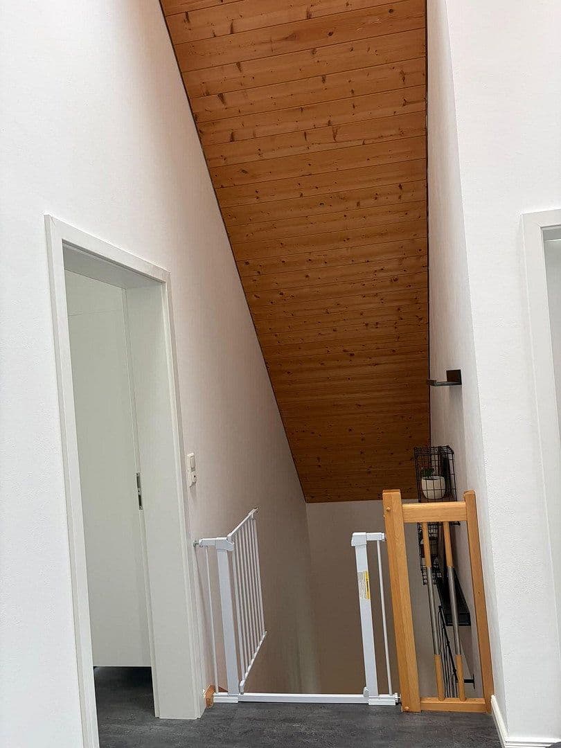 Predaj domu 195 m², pozemok 641 m², Erlangen, Bavorsko Predaj domu 195 m², pozemok 641 m², Erlangen, Bavorsko