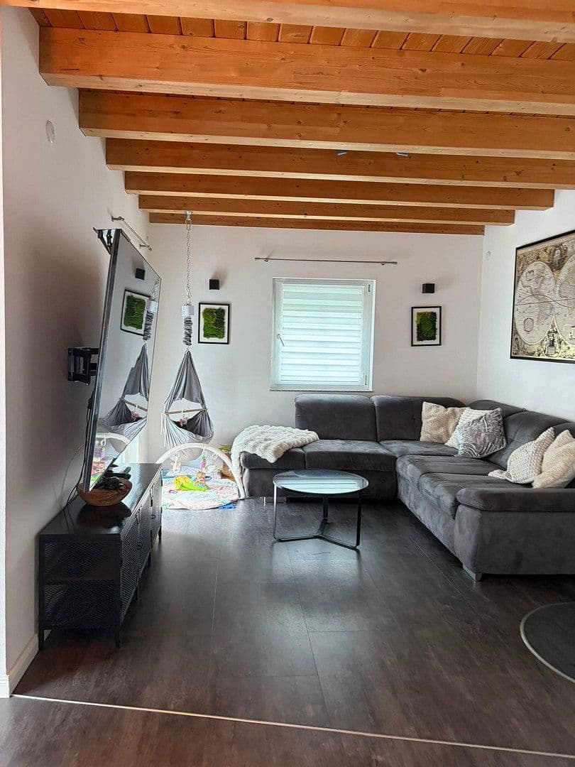 Predaj domu 195 m², pozemok 641 m², Erlangen, Bavorsko Predaj domu 195 m², pozemok 641 m², Erlangen, Bavorsko