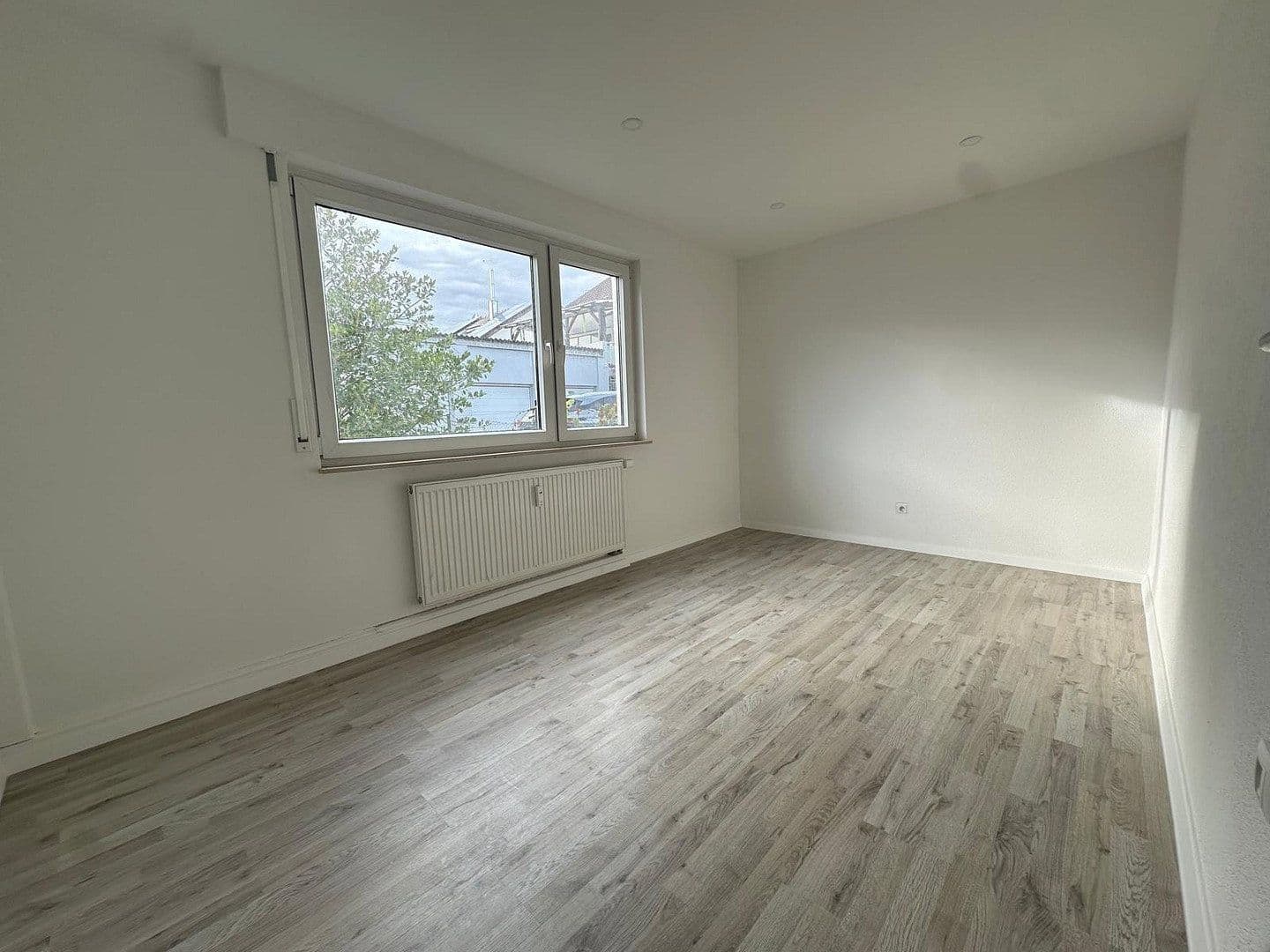 Predaj bytu 3-izbový 75 m², Friolzheim, Bádensko-Wurttembersko Predaj bytu 3-izbový 75 m², Friolzheim, Bádensko-Wurttembersko