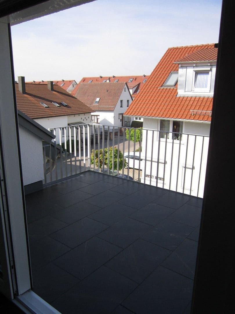 Prenájom bytu 4-izbový 166 m², Nufringen, Bádensko-Wurttembersko Prenájom bytu 4-izbový 166 m², Nufringen, Bádensko-Wurttembersko