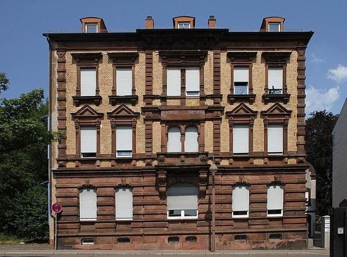 Prenájom bytu 4-izbový 139 m², Zweibrücker Str. 20, Pirmasens, Porýnie-Falcko Prenájom bytu 4-izbový 139 m², Zweibrücker Str. 20, Pirmasens, Porýnie-Falcko