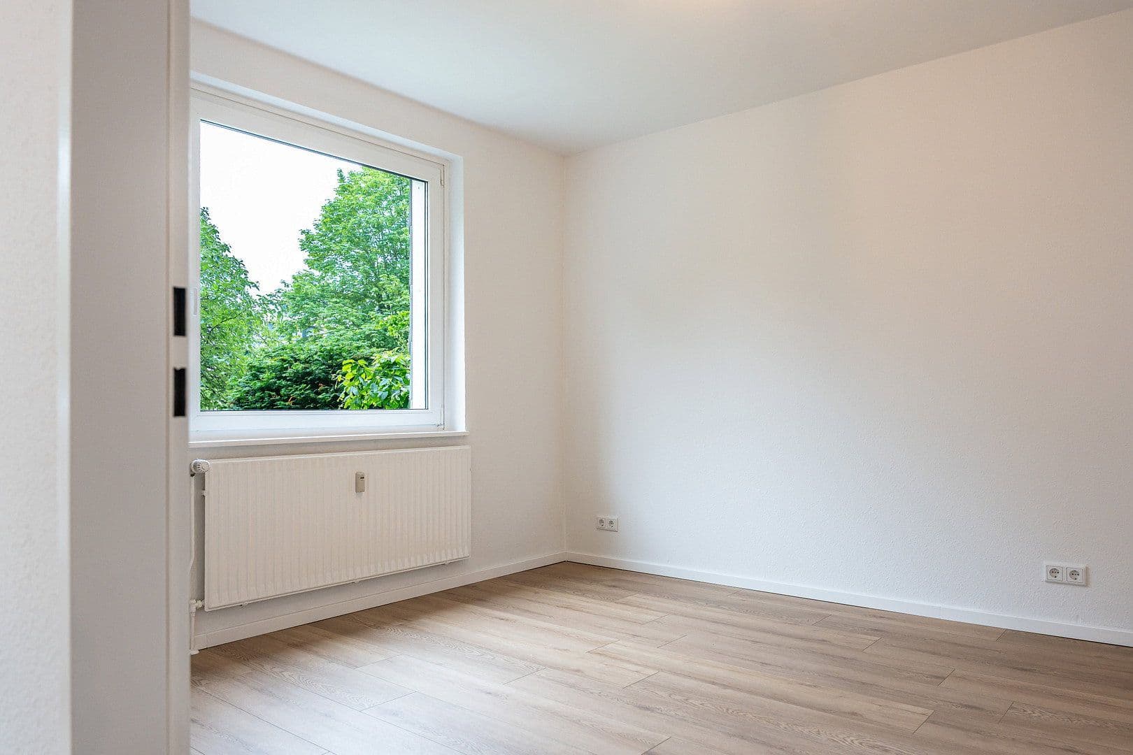 Predaj bytu 3-izbový 81 m², Bremerhaven, Brémy Predaj bytu 3-izbový 81 m², Bremerhaven, Brémy