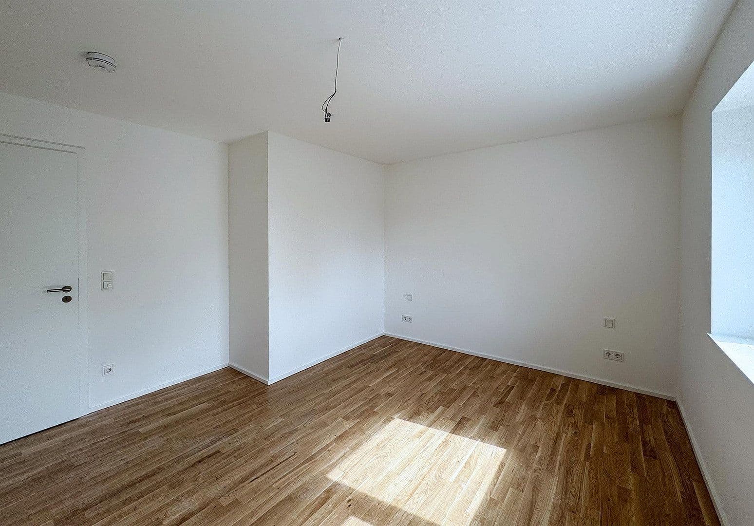 Prenájom bytu 3-izbový 81 m², München-Trudering, Bavorsko Prenájom bytu 3-izbový 81 m², München-Trudering, Bavorsko