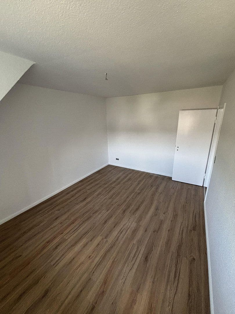 Prenájom bytu 4-izbový 83 m², Aumunder Heide 73, Bremen, Brémy Prenájom bytu 4-izbový 83 m², Aumunder Heide 73, Bremen, Brémy