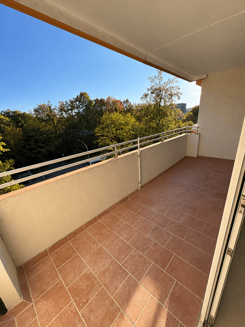 Prenájom bytu 4-izbový 88 m², Wiesentfelser Straße 72, München, Bavorsko Prenájom bytu 4-izbový 88 m², Wiesentfelser Straße 72, München, Bavorsko