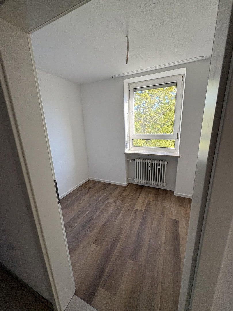 Prenájom bytu 4-izbový 88 m², Wiesentfelser Straße 72, München, Bavorsko Prenájom bytu 4-izbový 88 m², Wiesentfelser Straße 72, München, Bavorsko