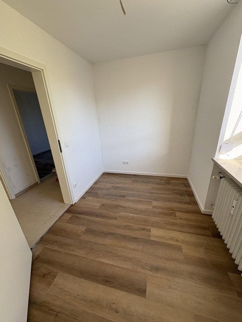 Prenájom bytu 4-izbový 88 m², Wiesentfelser Straße 72, München, Bavorsko Prenájom bytu 4-izbový 88 m², Wiesentfelser Straße 72, München, Bavorsko