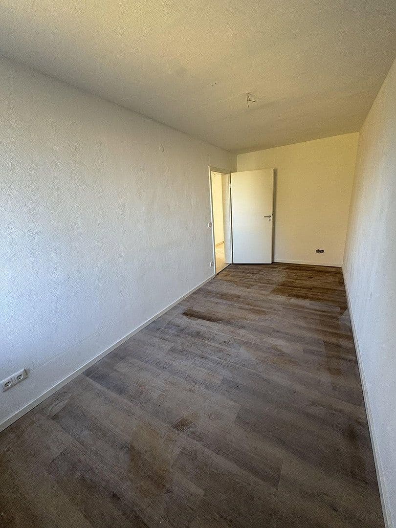 Prenájom bytu 4-izbový 88 m², Wiesentfelser Straße 72, München, Bavorsko Prenájom bytu 4-izbový 88 m², Wiesentfelser Straße 72, München, Bavorsko