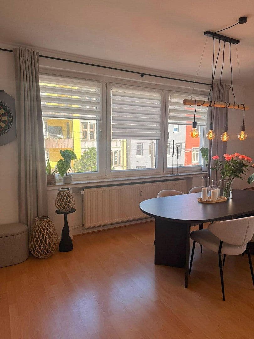 Prenájom bytu 3-izbový 77 m², Bremen, Brémy Prenájom bytu 3-izbový 77 m², Bremen, Brémy