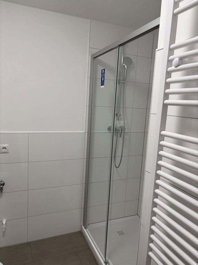 Prenájom bytu 3-izbový 77 m², Bremen, Brémy Prenájom bytu 3-izbový 77 m², Bremen, Brémy