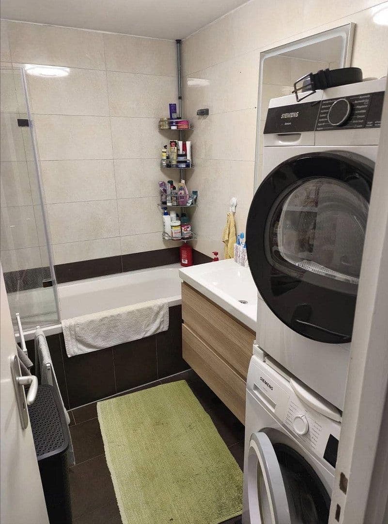 Prenájom bytu 3-izbový 94 m², Blaustein, Bádensko-Wurttembersko Prenájom bytu 3-izbový 94 m², Blaustein, Bádensko-Wurttembersko