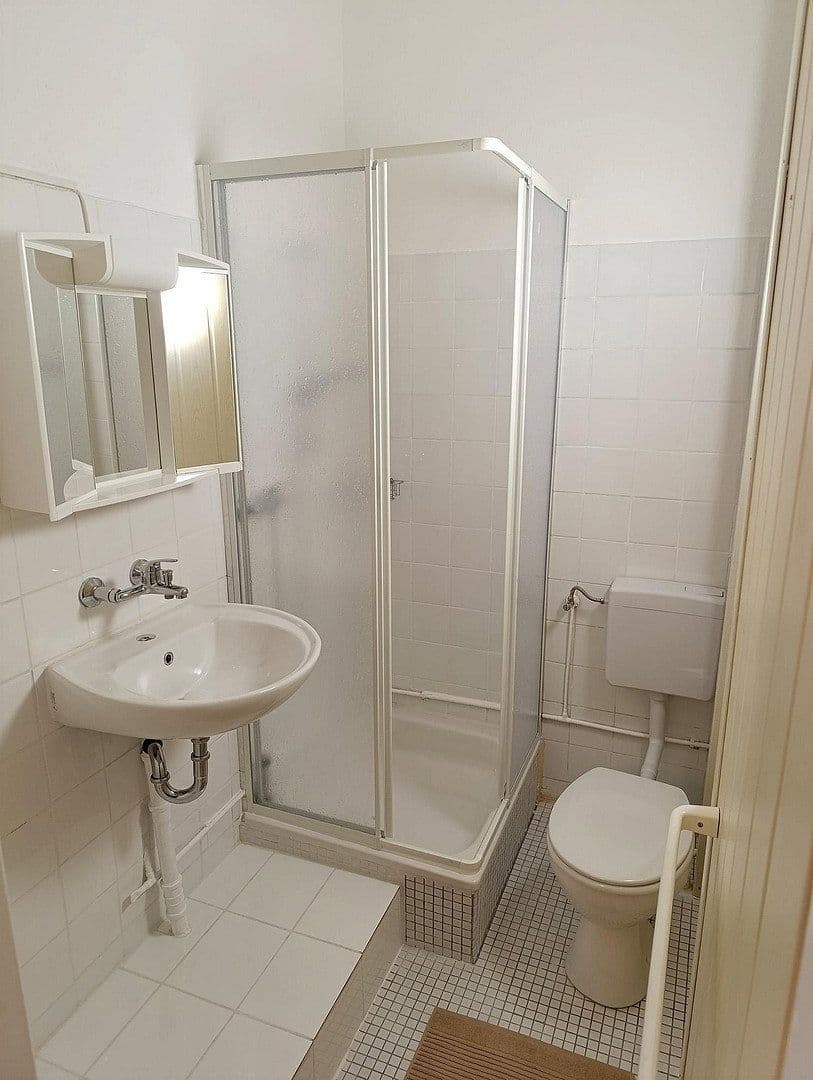 Predaj domu 1.893 m², pozemok 846 m², Berlin, Berlín Predaj domu 1.893 m², pozemok 846 m², Berlin, Berlín