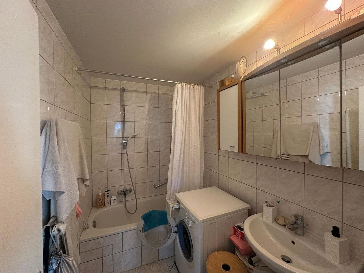 Prenájom bytu 3-izbový 83 m², Max-von-Laue-Str. 6, München, Bavorsko Prenájom bytu 3-izbový 83 m², Max-von-Laue-Str. 6, München, Bavorsko
