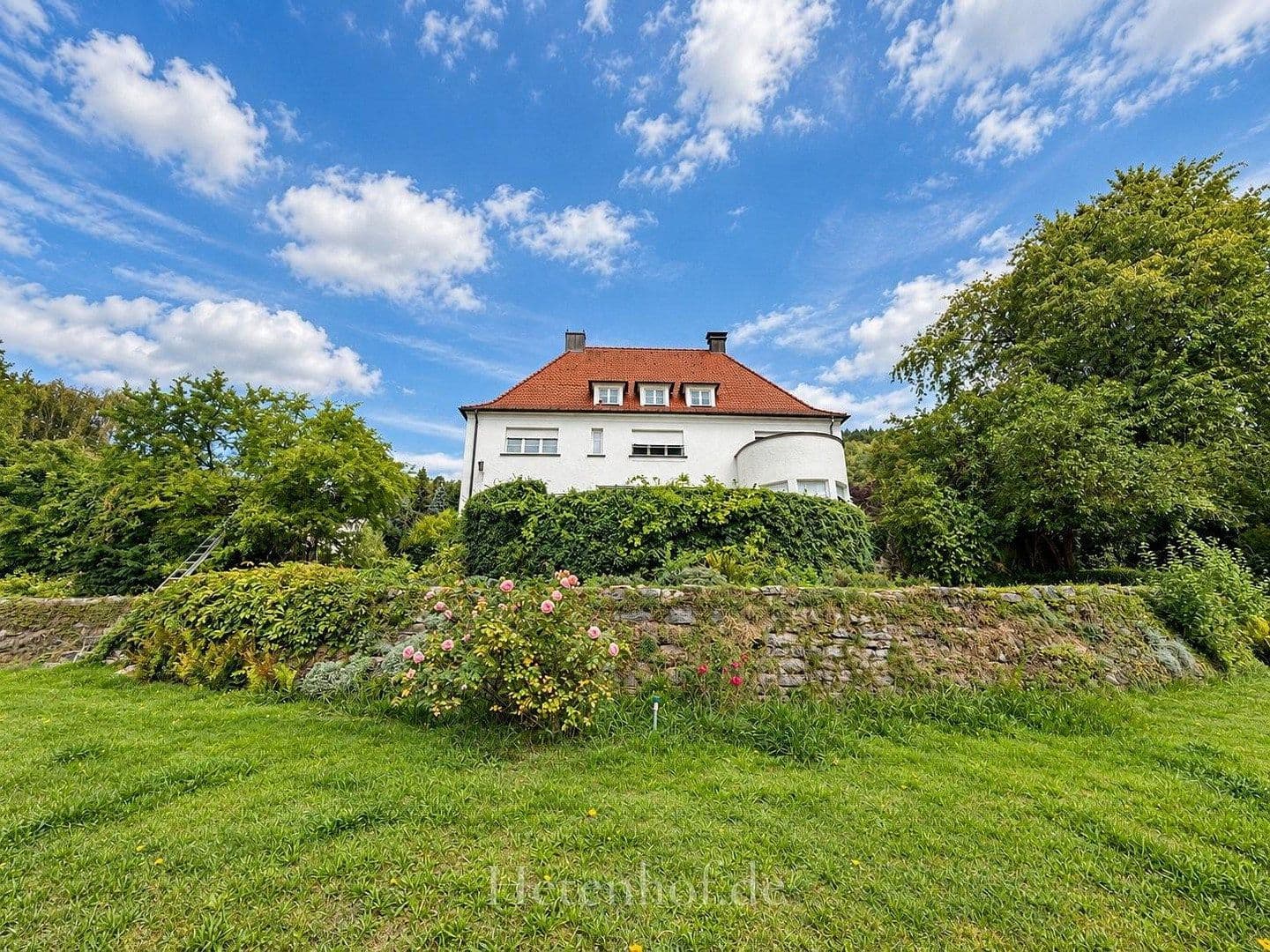 Predaj domu 538 m², pozemok 6.401 m², Lorenz-Sandler-Straße 26, Kulmbach, Bavorsko Predaj domu 538 m², pozemok 6.401 m², Lorenz-Sandler-Straße 26, Kulmbach, Bavorsko