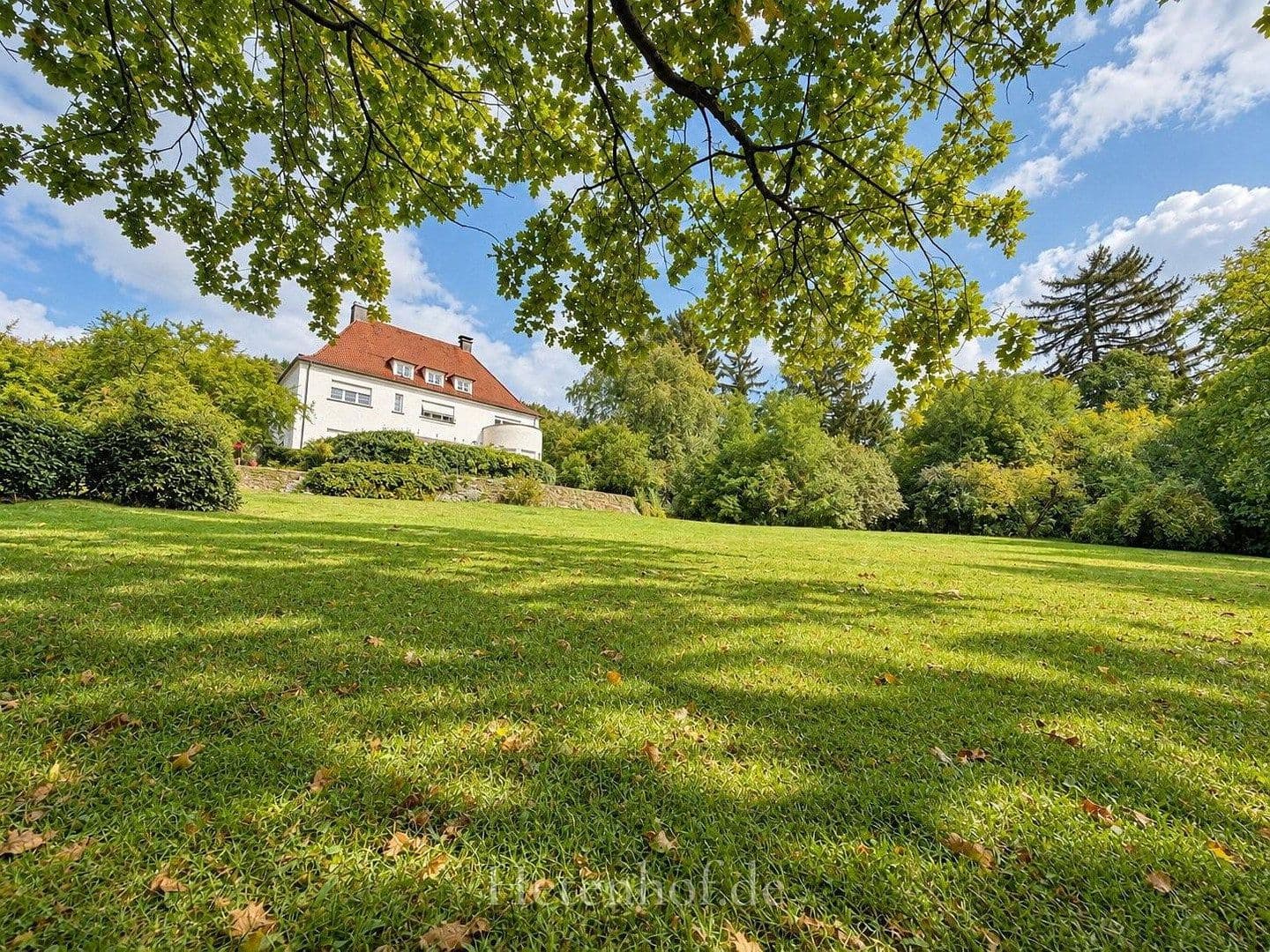 Predaj domu 538 m², pozemok 6.401 m², Lorenz-Sandler-Straße 26, Kulmbach, Bavorsko Predaj domu 538 m², pozemok 6.401 m², Lorenz-Sandler-Straße 26, Kulmbach, Bavorsko