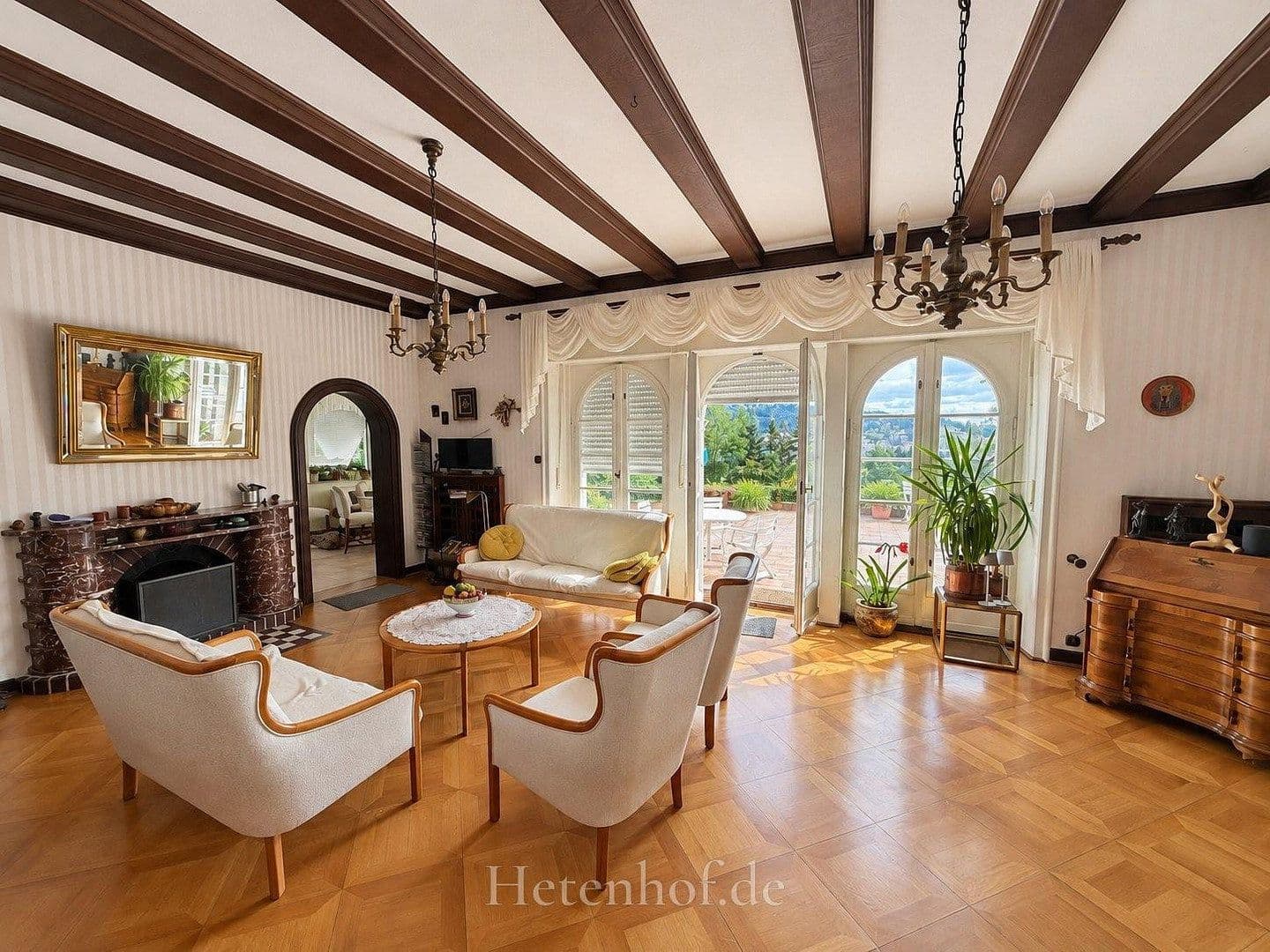 Predaj domu 538 m², pozemok 6.401 m², Lorenz-Sandler-Straße 26, Kulmbach, Bavorsko Predaj domu 538 m², pozemok 6.401 m², Lorenz-Sandler-Straße 26, Kulmbach, Bavorsko