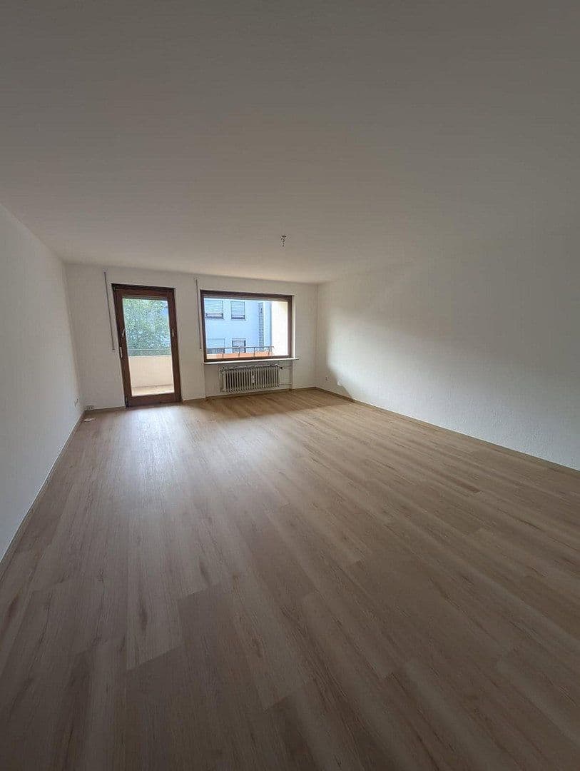 Prenájom bytu 2-izbový 64 m², Hemmingen, Bádensko-Wurttembersko Prenájom bytu 2-izbový 64 m², Hemmingen, Bádensko-Wurttembersko