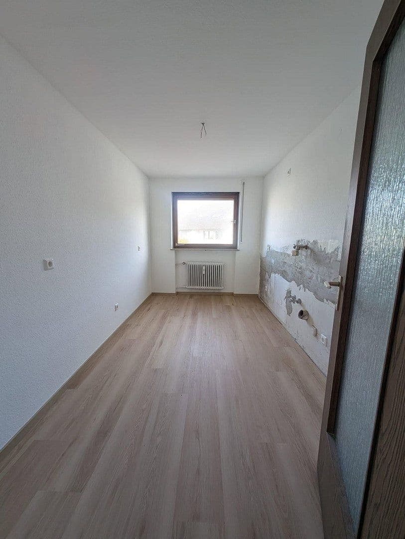 Prenájom bytu 2-izbový 64 m², Hemmingen, Bádensko-Wurttembersko Prenájom bytu 2-izbový 64 m², Hemmingen, Bádensko-Wurttembersko