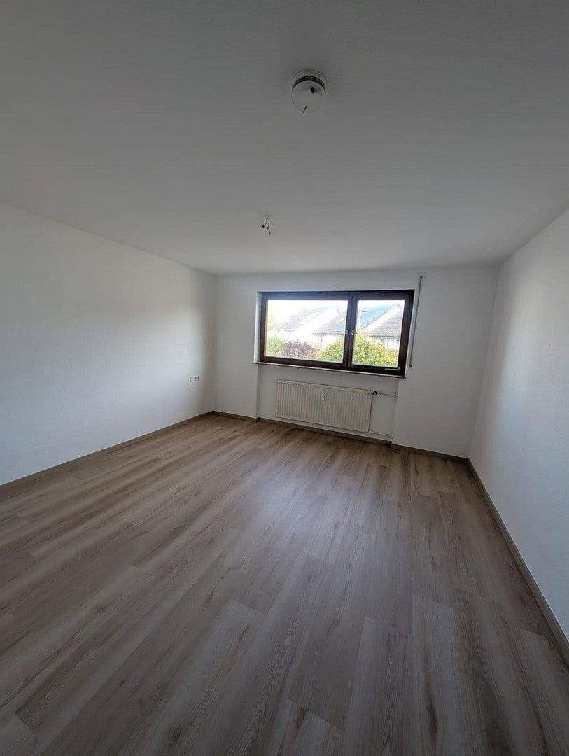 Prenájom bytu 2-izbový 64 m², Hemmingen, Bádensko-Wurttembersko Prenájom bytu 2-izbový 64 m², Hemmingen, Bádensko-Wurttembersko