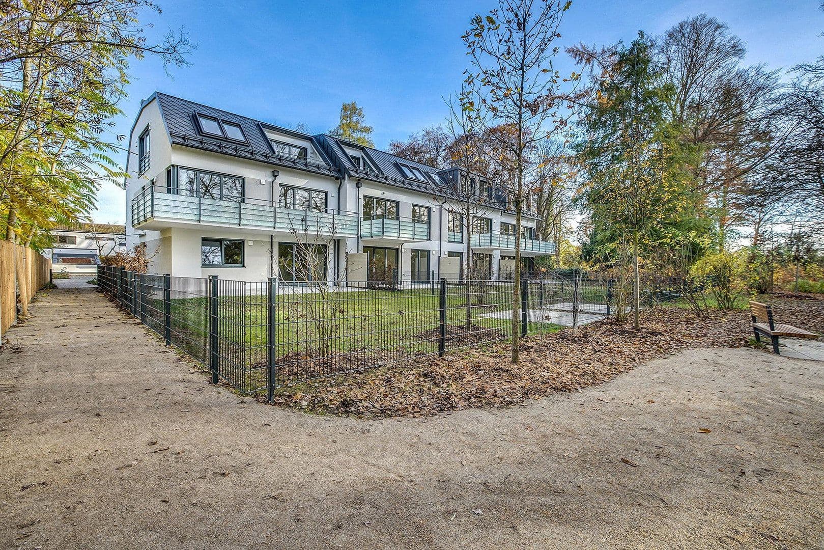 Prenájom bytu 2-izbový 58 m², Unterbiberger Straße 76, München, Bavorsko Prenájom bytu 2-izbový 58 m², Unterbiberger Straße 76, München, Bavorsko