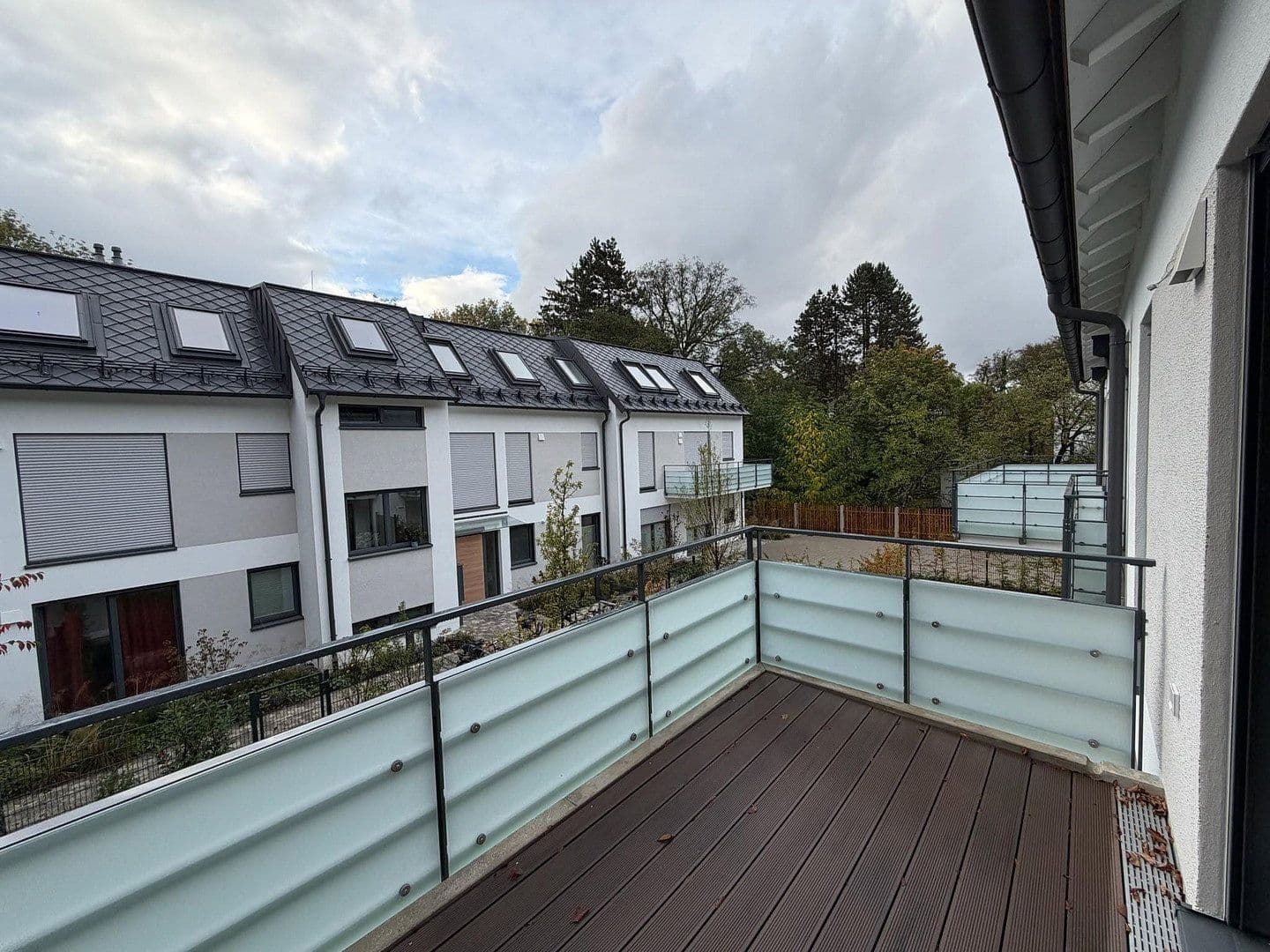 Prenájom bytu 2-izbový 58 m², Unterbiberger Straße 76, München, Bavorsko Prenájom bytu 2-izbový 58 m², Unterbiberger Straße 76, München, Bavorsko