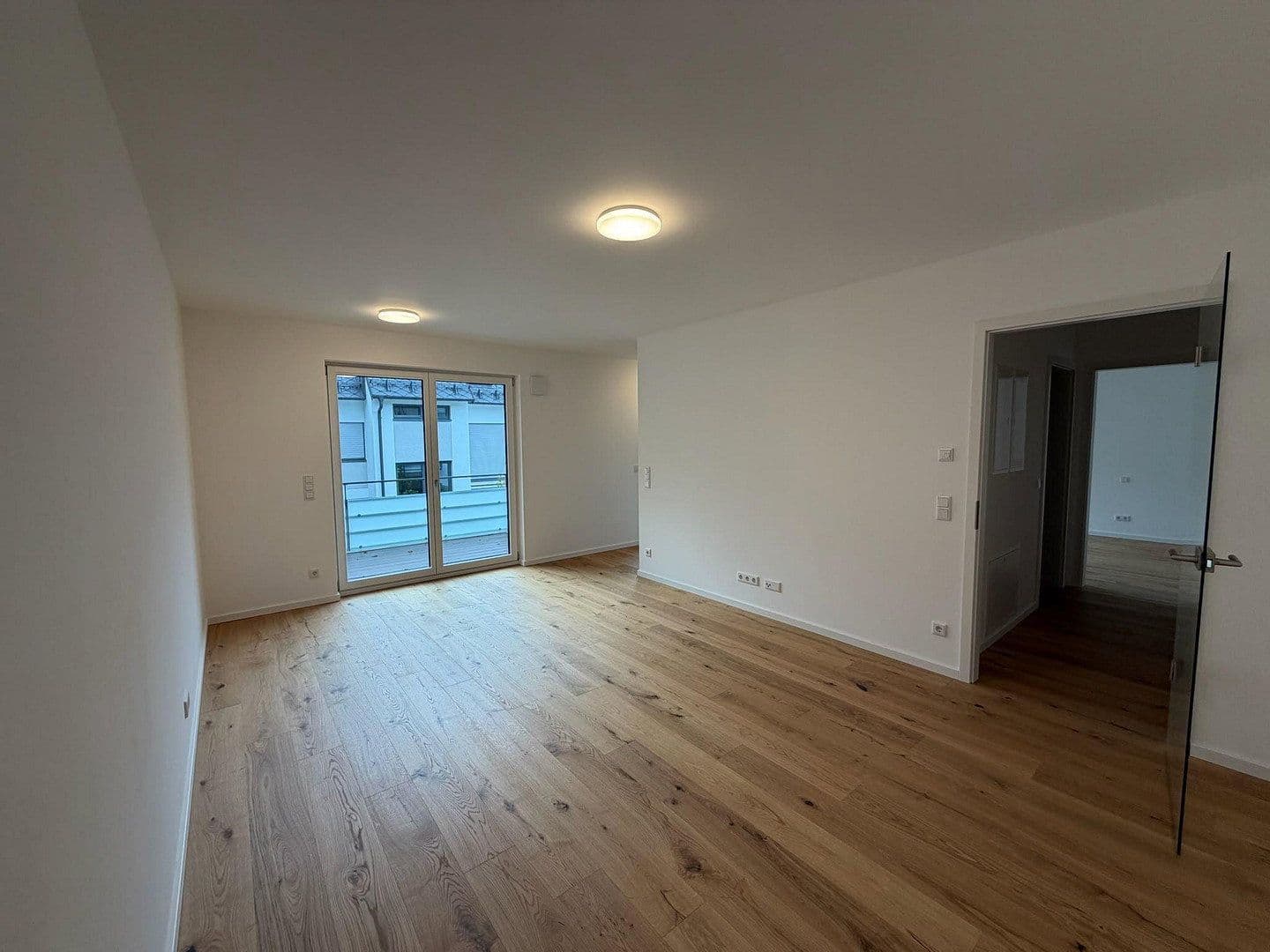 Prenájom bytu 2-izbový 58 m², Unterbiberger Straße 76, München, Bavorsko Prenájom bytu 2-izbový 58 m², Unterbiberger Straße 76, München, Bavorsko