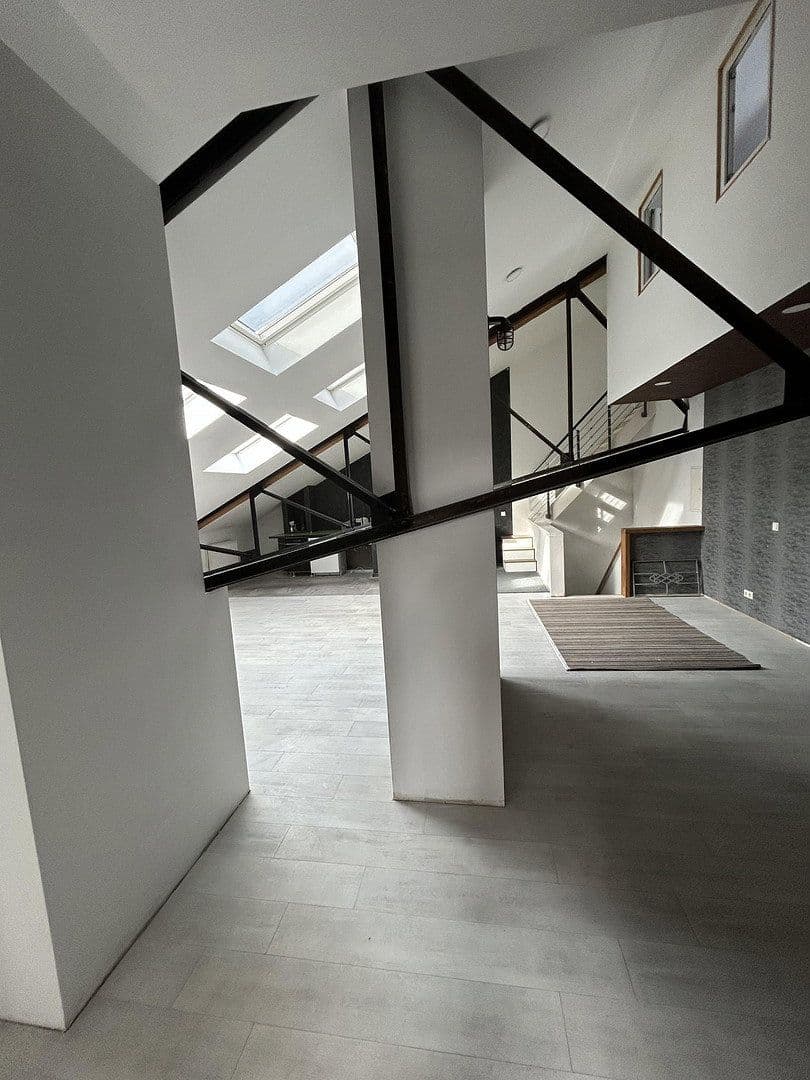 Prenájom bytu 3-izbový 90 m², Henschelstrasse 3a, Wilhelmshaven, Dolné Sasko Prenájom bytu 3-izbový 90 m², Henschelstrasse 3a, Wilhelmshaven, Dolné Sasko