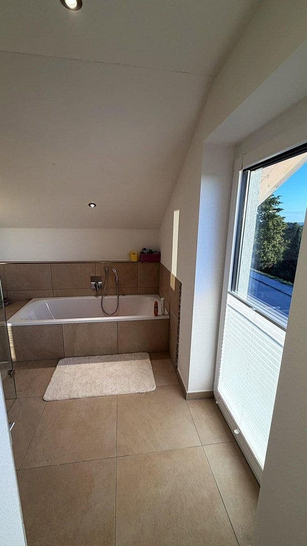 Predaj domu 210 m², pozemok 637 m², Kempten (Allgäu), Bavorsko Predaj domu 210 m², pozemok 637 m², Kempten (Allgäu), Bavorsko
