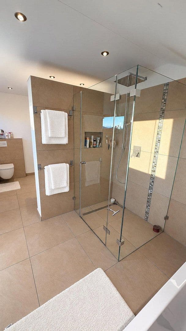 Predaj domu 210 m², pozemok 637 m², Kempten (Allgäu), Bavorsko Predaj domu 210 m², pozemok 637 m², Kempten (Allgäu), Bavorsko