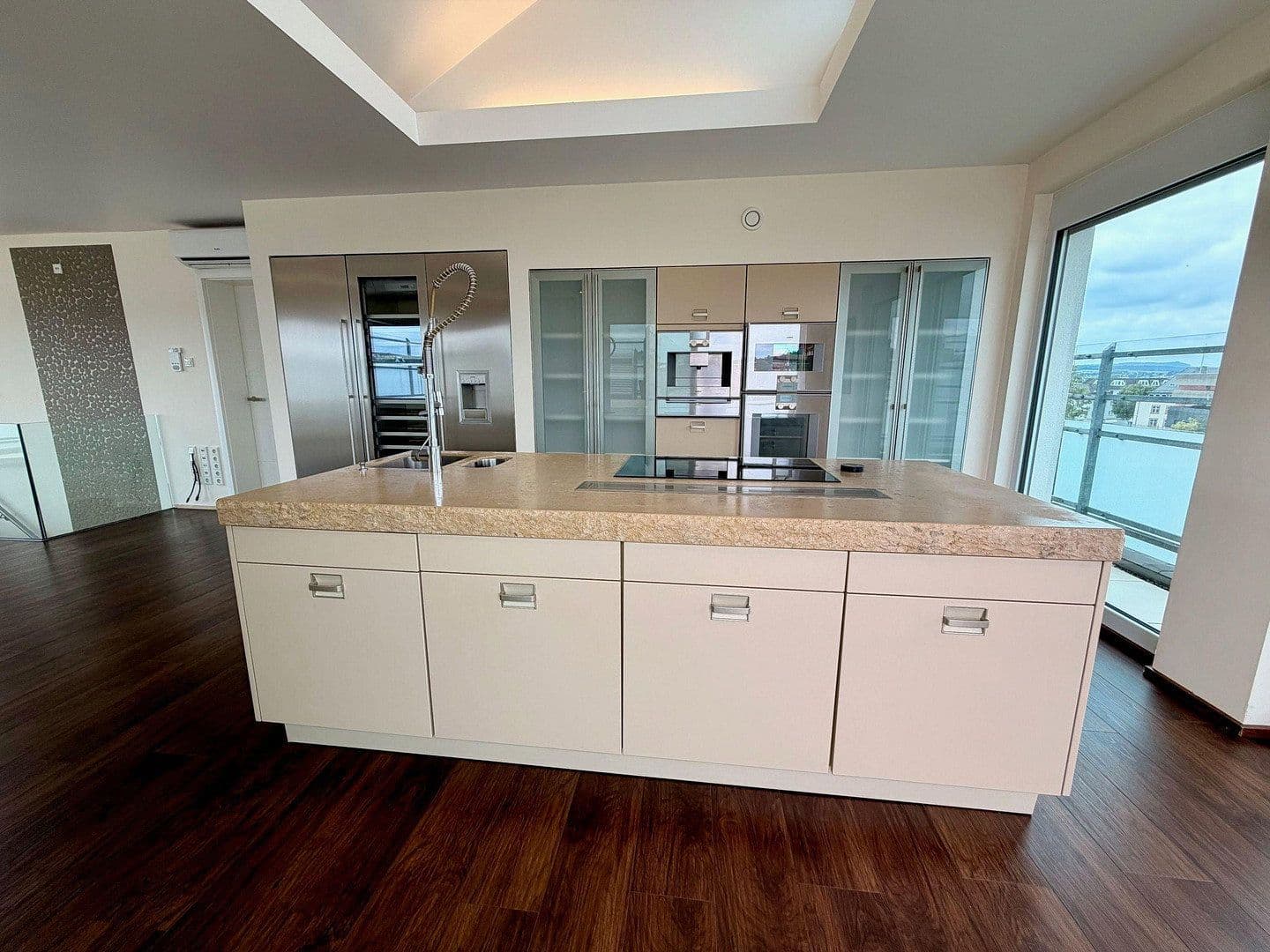 Predaj bytu 4-izbový 201 m², Hofheim am Taunus, Hesensko Predaj bytu 4-izbový 201 m², Hofheim am Taunus, Hesensko