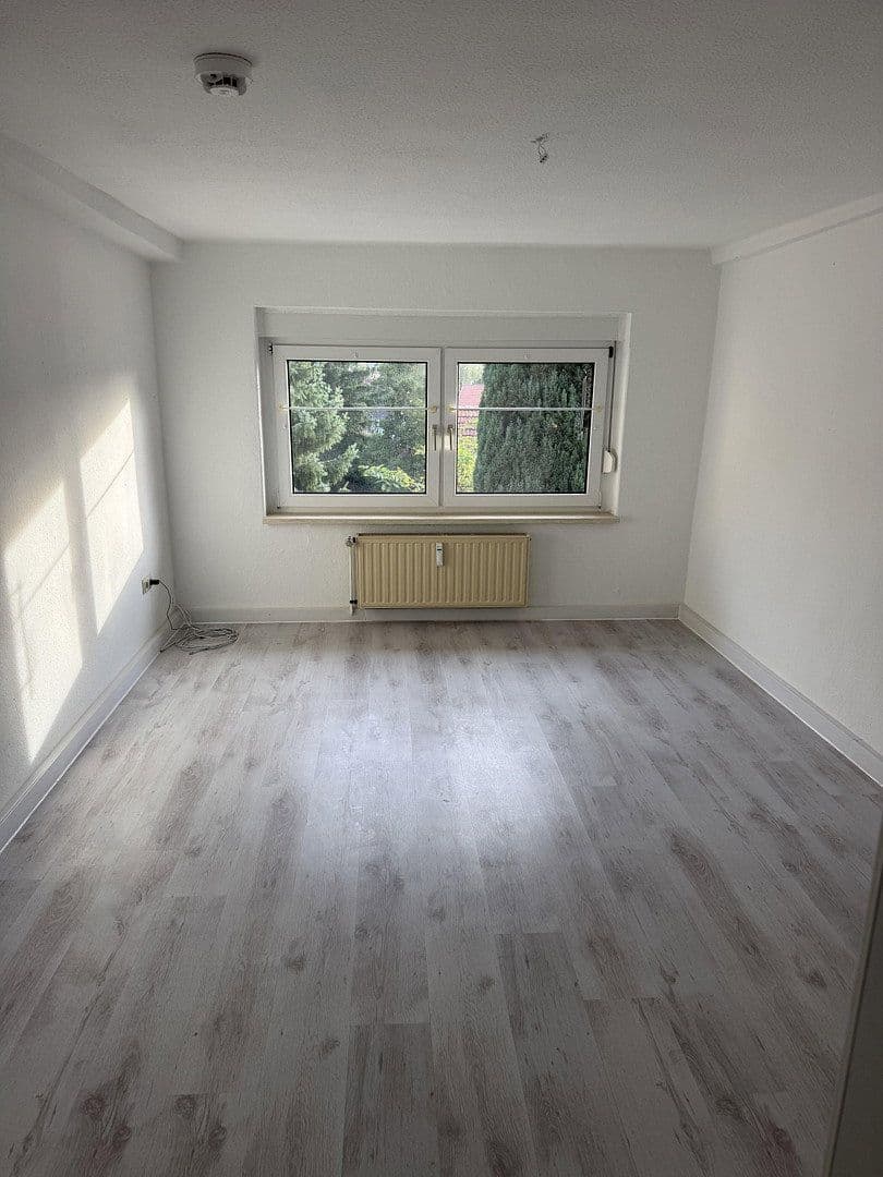 Prenájom bytu 3-izbový 75 m², Hötensleben, Sasko-Anhaltsko Prenájom bytu 3-izbový 75 m², Hötensleben, Sasko-Anhaltsko