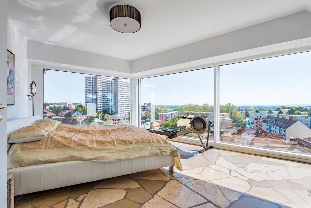 Predaj bytu 5-izbový 295 m², Frankfurt, Hesensko Predaj bytu 5-izbový 295 m², Frankfurt, Hesensko