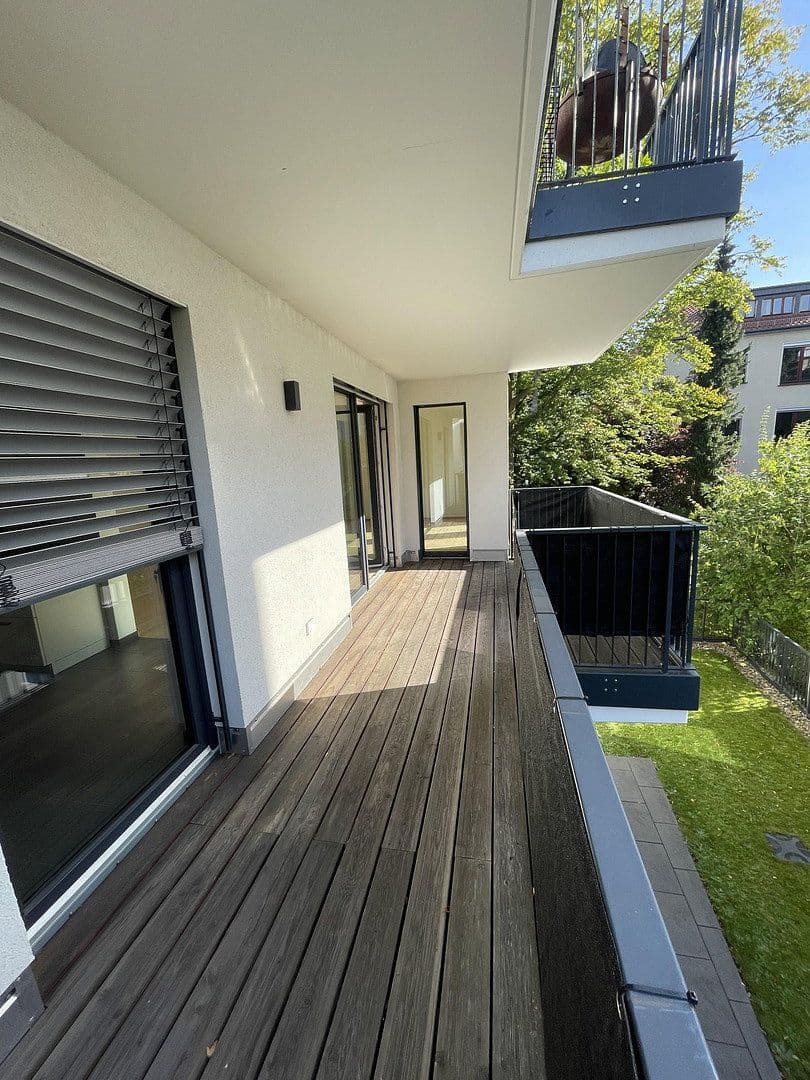 Prenájom bytu 3-izbový 134 m², Braunschweig, Dolné Sasko Prenájom bytu 3-izbový 134 m², Braunschweig, Dolné Sasko