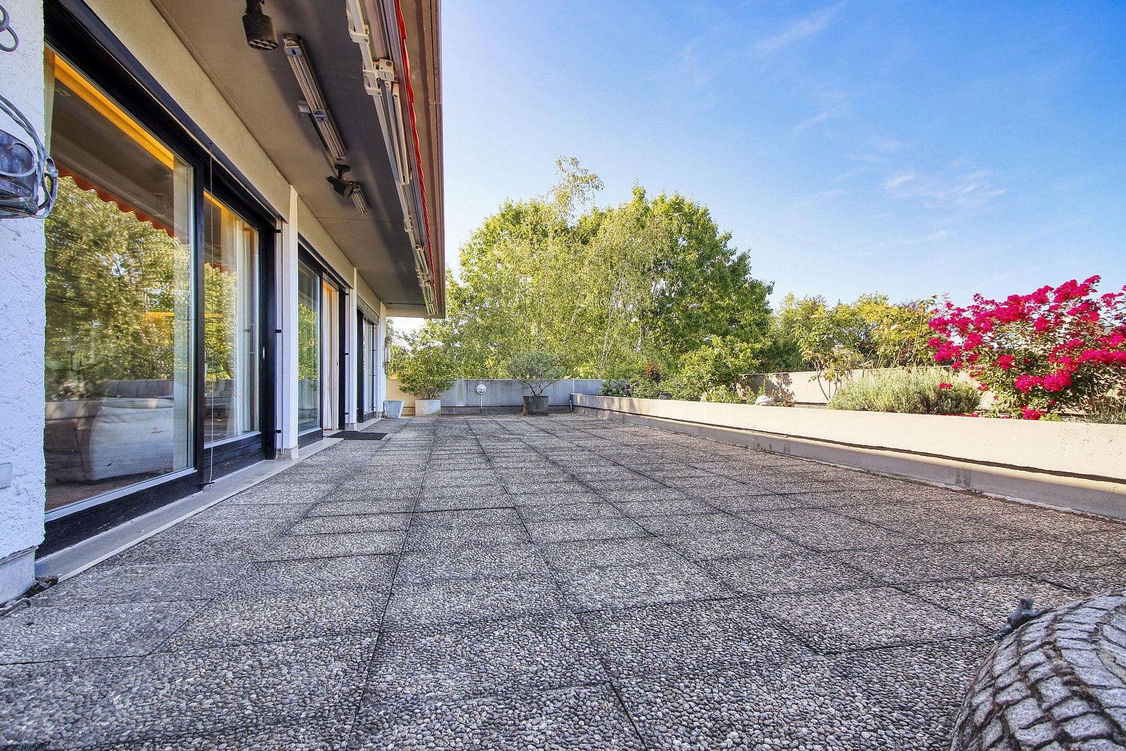 Predaj bytu 5-izbový 240 m², Offenburg, Bádensko-Wurttembersko Predaj bytu 5-izbový 240 m², Offenburg, Bádensko-Wurttembersko