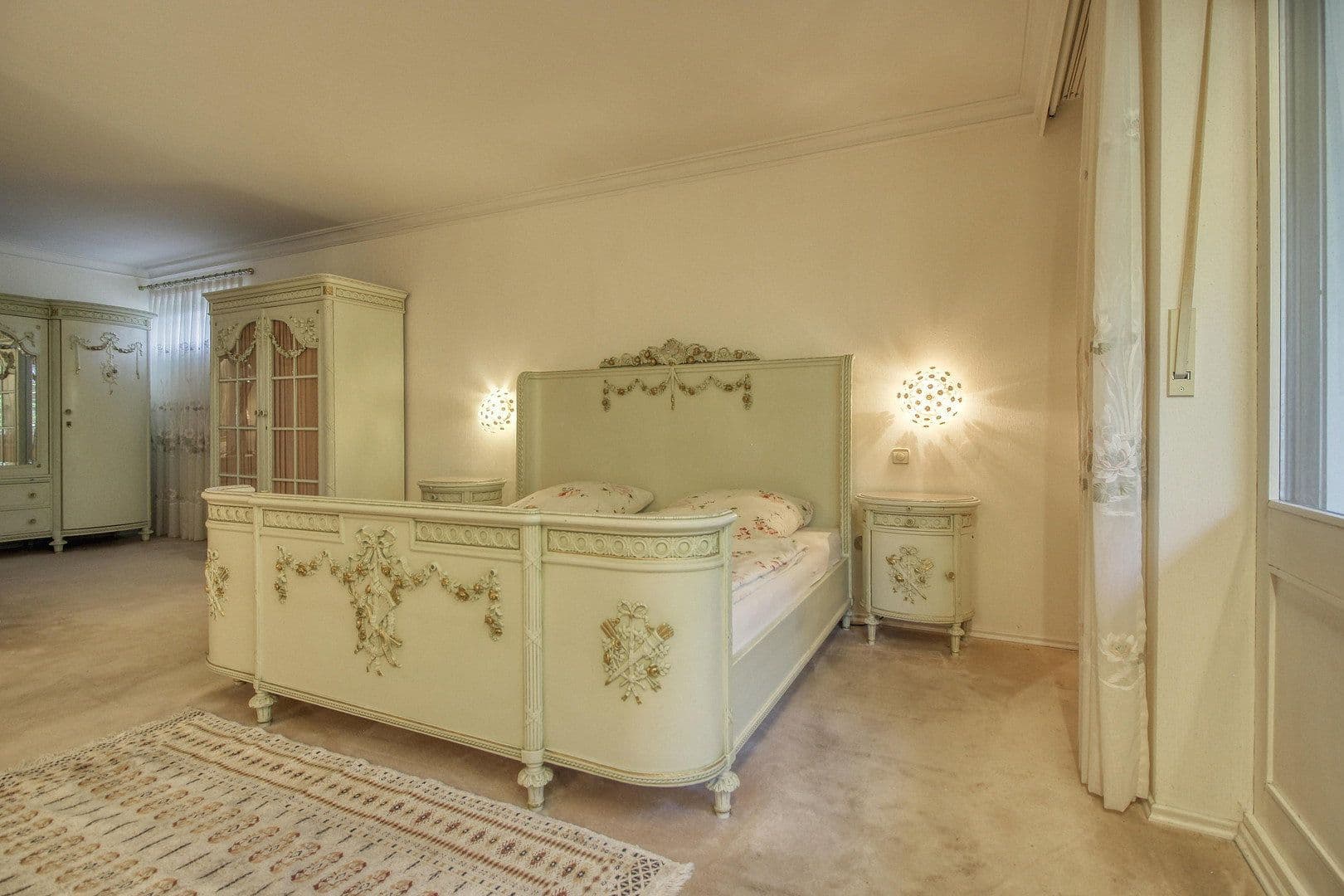 Predaj bytu 5-izbový 240 m², Offenburg, Bádensko-Wurttembersko Predaj bytu 5-izbový 240 m², Offenburg, Bádensko-Wurttembersko