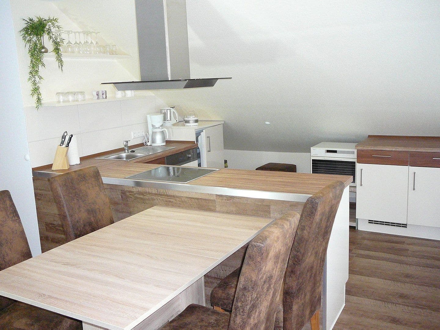 Predaj nebytového priestoru 2.326 m², Schieder-Schwalenberg, Severné Porýnie - Westfálsko Predaj nebytového priestoru 2.326 m², Schieder-Schwalenberg, Severné Porýnie - Westfálsko