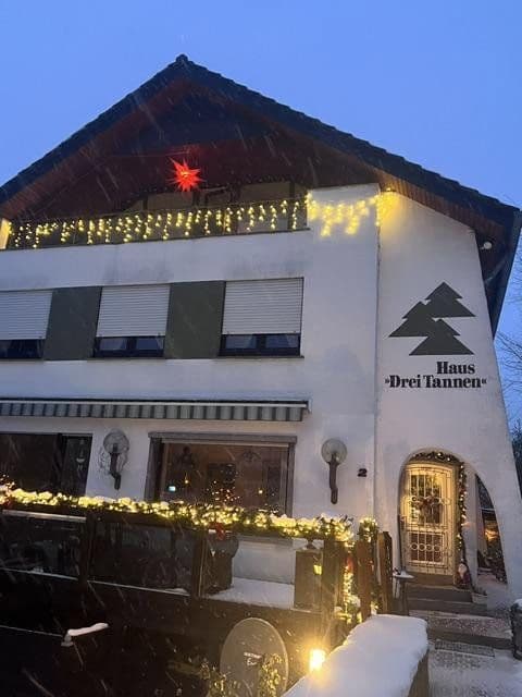 Predaj nebytového priestoru 2.326 m², Schieder-Schwalenberg, Severné Porýnie - Westfálsko Predaj nebytového priestoru 2.326 m², Schieder-Schwalenberg, Severné Porýnie - Westfálsko