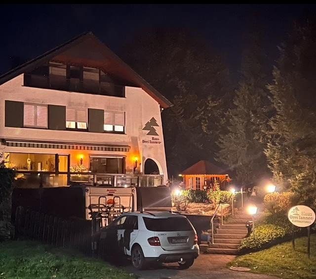 Predaj nebytového priestoru 2.326 m², Schieder-Schwalenberg, Severné Porýnie - Westfálsko Predaj nebytového priestoru 2.326 m², Schieder-Schwalenberg, Severné Porýnie - Westfálsko